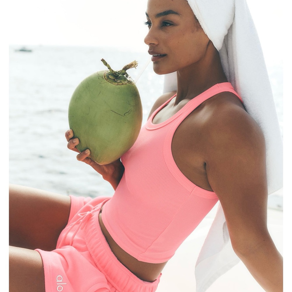 NWT Alo Accolade Shorts